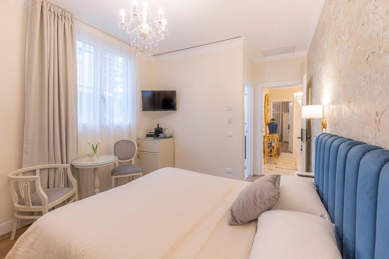 Crys: Rooms, Holiday, Business Verona Bagian luar foto