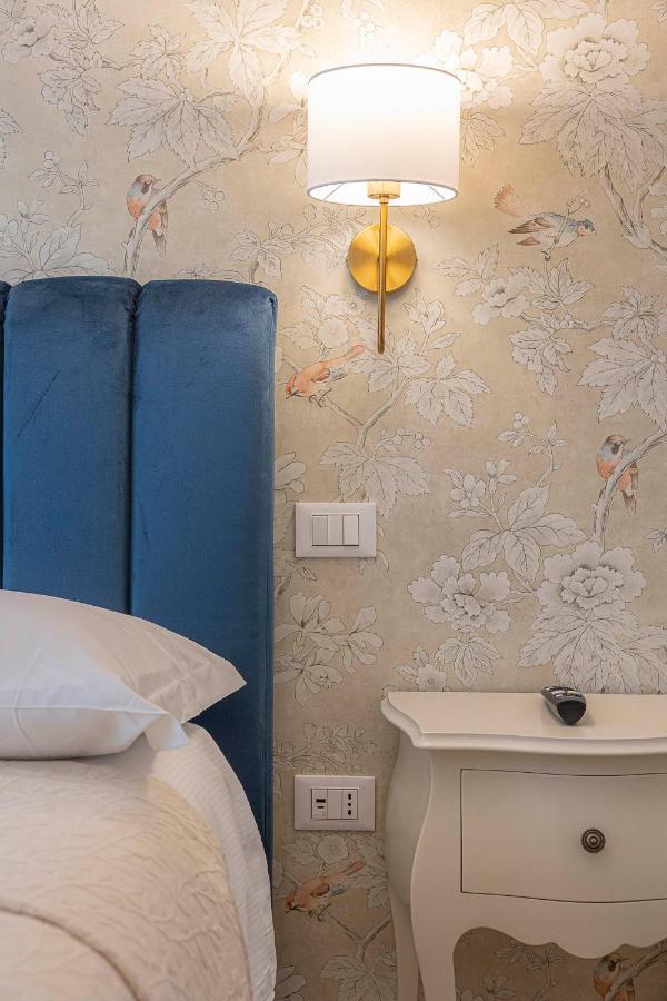 Crys: Rooms, Holiday, Business Verona Bagian luar foto