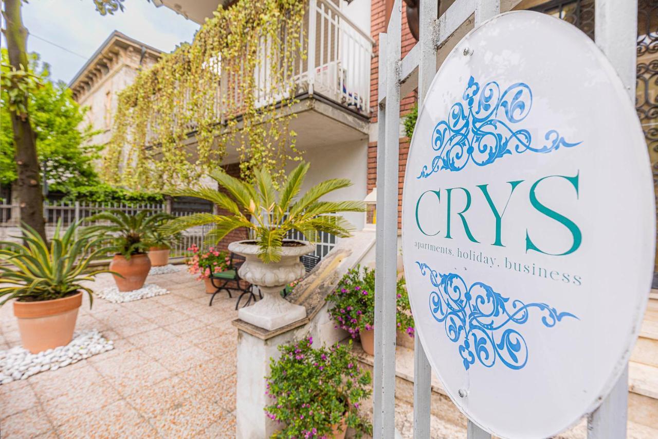 Crys: Rooms, Holiday, Business Verona Bagian luar foto