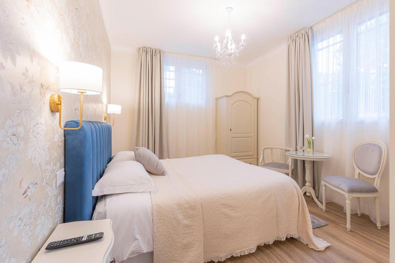 Crys: Rooms, Holiday, Business Verona Bagian luar foto