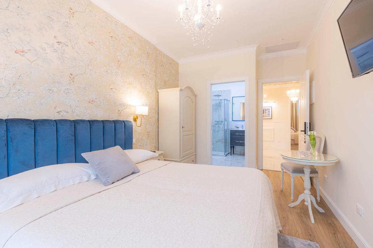 Crys: Rooms, Holiday, Business Verona Bagian luar foto
