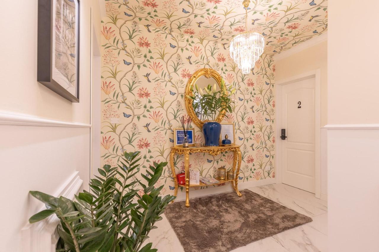 Crys: Rooms, Holiday, Business Verona Bagian luar foto